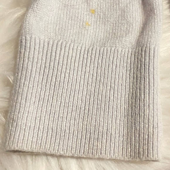 Club Monaco cashmere off-shoulder sweater - Picture 5 of 5